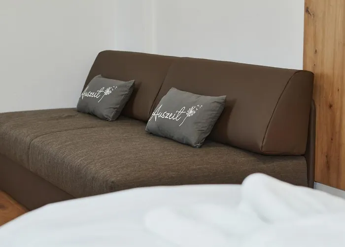 Ulrichshoegl Hotel 3*