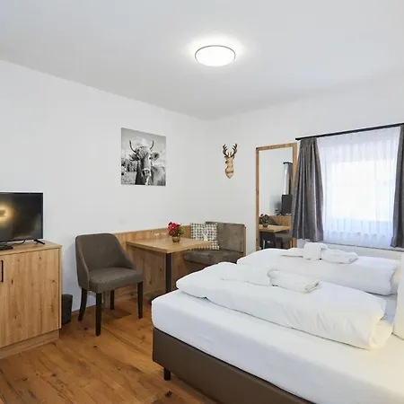 Ulrichshögl 3*