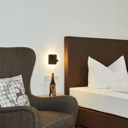 Ulrichshögl 3*